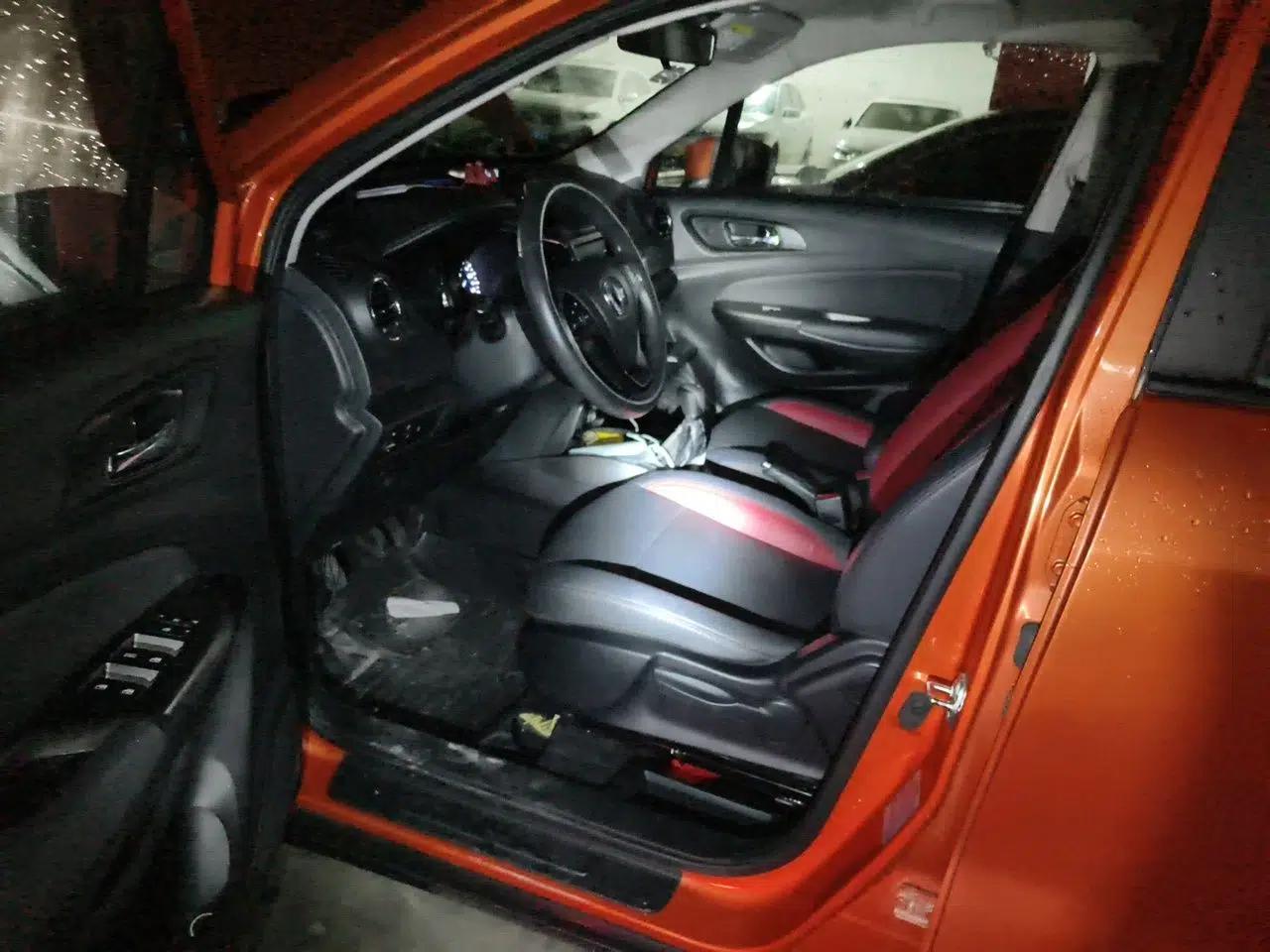 CHANGAN CS15 2016 1.5L Manual Fashion Edition — миниатюра 16