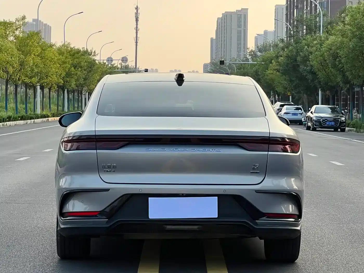 2026 Han DM-i Intelligent Driving Edition 245KM Navigation Edition — миниатюра 4