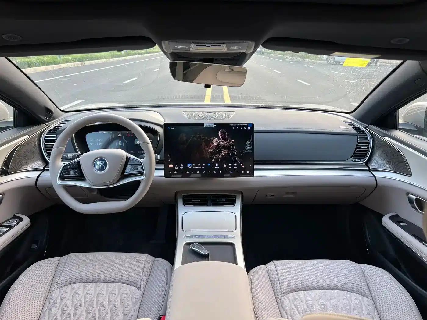 2026 Han DM-i Intelligent Driving Edition 245KM Navigation Edition — миниатюра 9