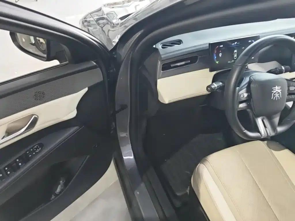 Qin PLUS 2025 DM-i Intelligent Driving Edition 55KM Leading Model — миниатюра 16