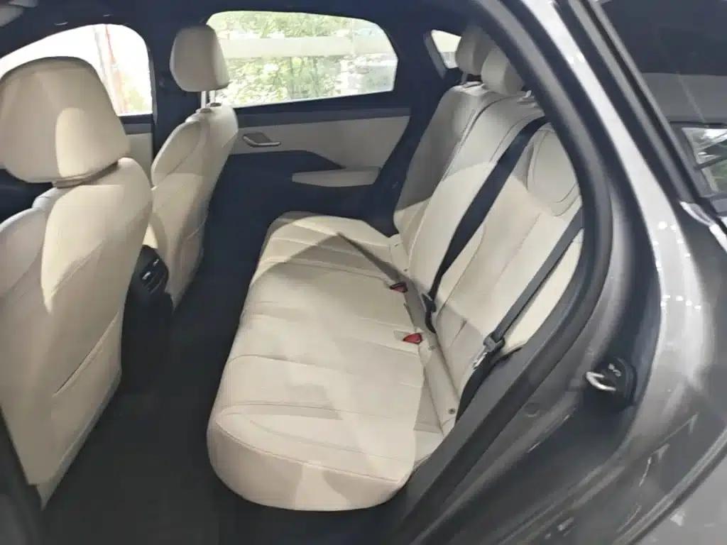 Qin PLUS 2025 DM-i Intelligent Driving Edition 55KM Leading Model — миниатюра 17