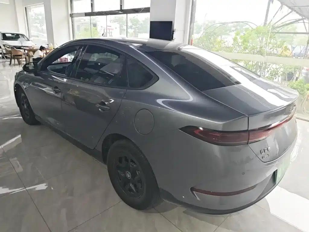 Qin PLUS 2025 DM-i Intelligent Driving Edition 55KM Leading Model — миниатюра 5
