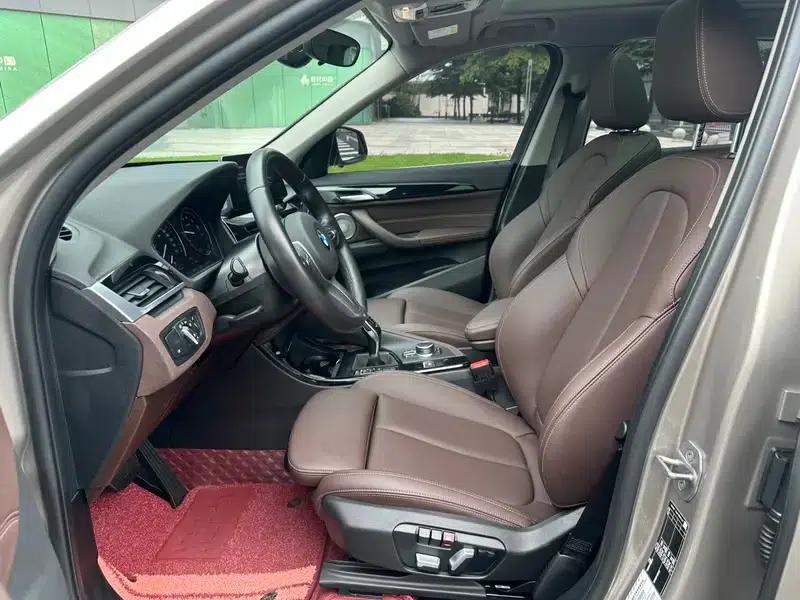 BMW X1 2022 sDrive20Li Premium — миниатюра 17