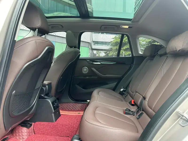 BMW X1 2022 sDrive20Li Premium — миниатюра 18