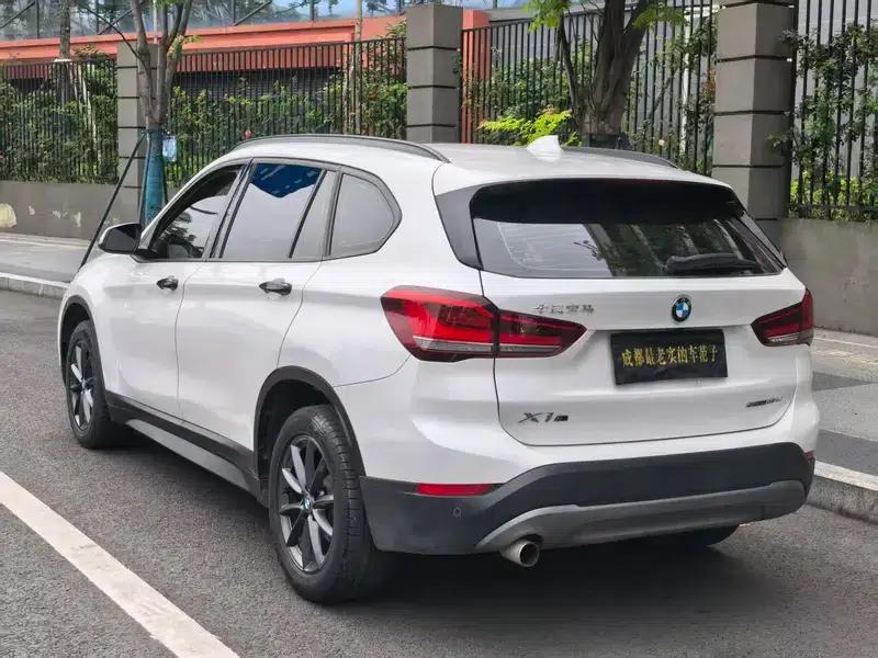 BMW X1 2018 sDrive18Li Fashion Edition — миниатюра 5