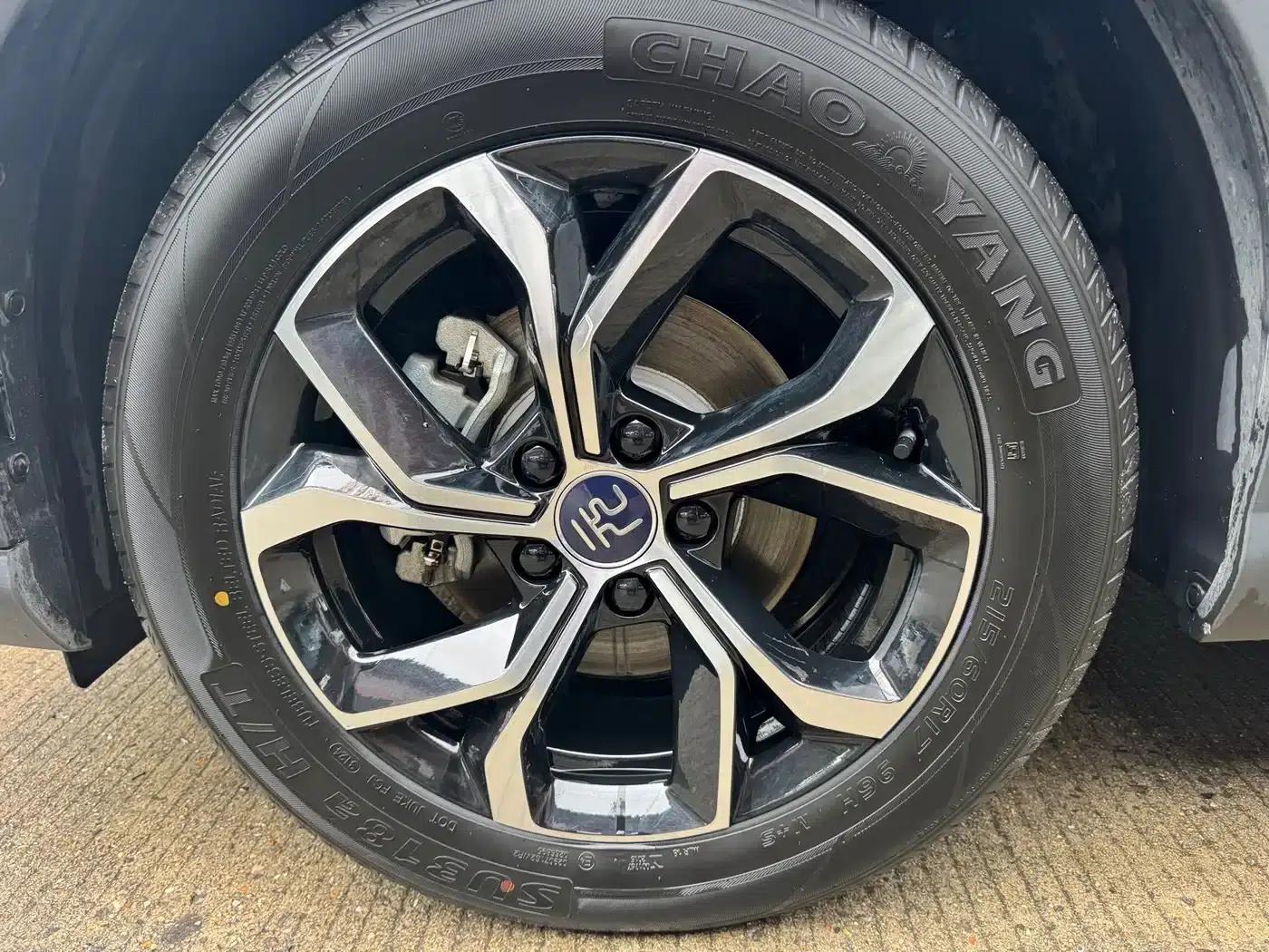 Yuan PLUS 2024 Glory Edition 430KM Leading Model — миниатюра 5