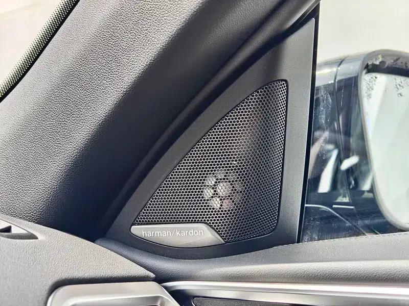 2024 BMW 4 Series 430i Convertible M Sport Shadow Edition — миниатюра 7