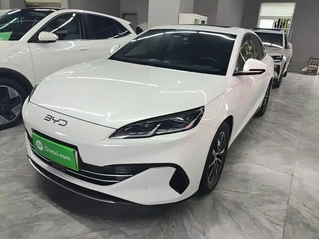 Seal 06 2024 DM-i 120KM Premium Edition — миниатюра 1