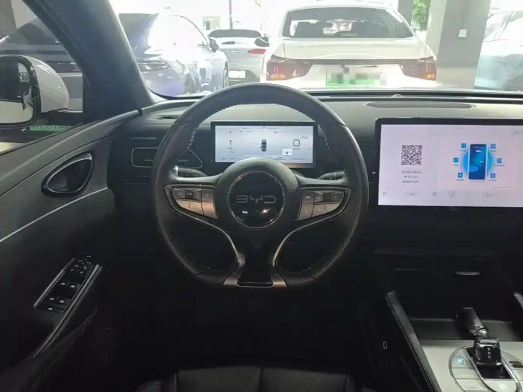 Seal 06 2024 DM-i 120KM Premium Edition — миниатюра 11