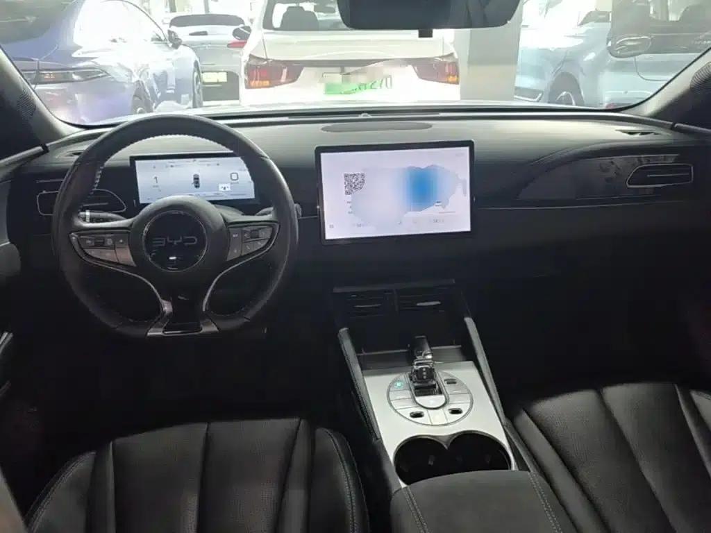 Seal 06 2024 DM-i 120KM Premium Edition — миниатюра 10