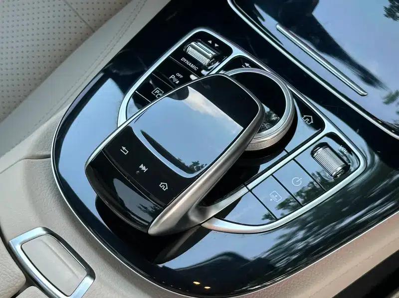2016 Mercedes-Benz E-Class E 300 L Luxury — миниатюра 8