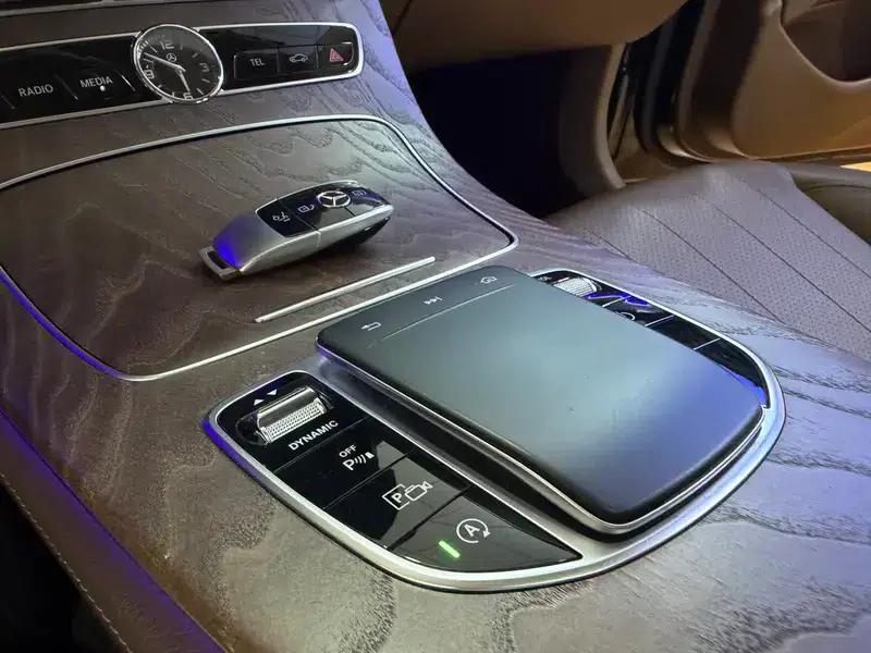 Mercedes-Benz E-Class 2020 E 300 L Fashion Edition — миниатюра 9