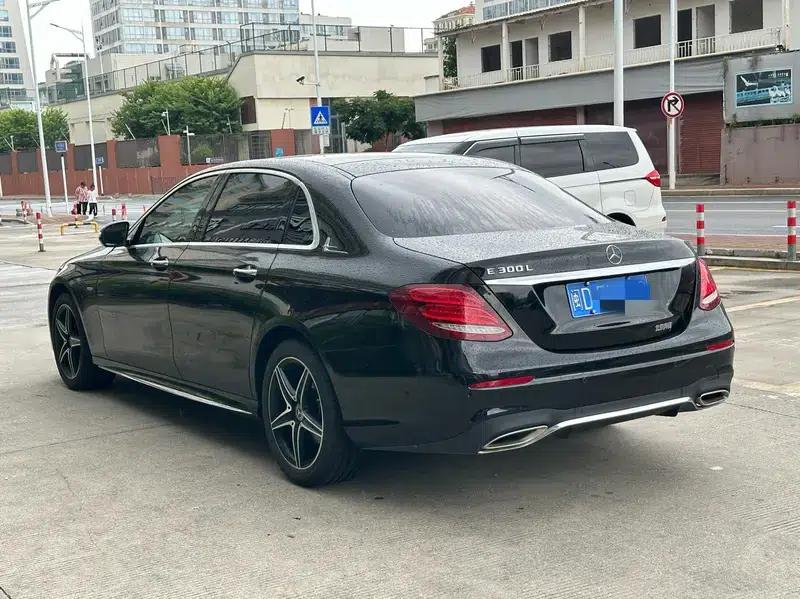 Mercedes-Benz E-Class 2020 Facelift E 300 L Sport Special Edition — миниатюра 4