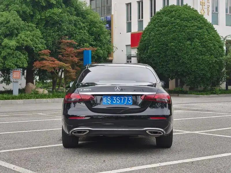 Mercedes-Benz E-Class 2023 E 300 L Fashion Sedan — миниатюра 6