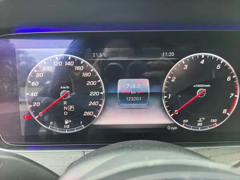 Mercedes-Benz E-Class 2019 Facelift E 300 L Sport Luxury — миниатюра 8