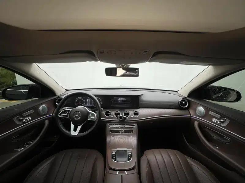 Mercedes-Benz E-Class 2020 Facelift E 300 L Special Edition — миниатюра 12