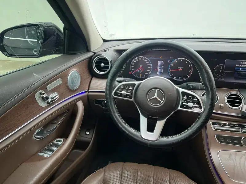 Mercedes-Benz E-Class 2020 Facelift E 300 L Special Edition — миниатюра 14