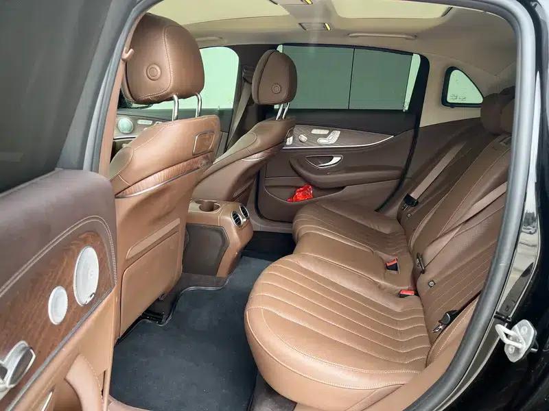 Mercedes-Benz E-Class 2020 Facelift E 300 L Special Edition — миниатюра 17