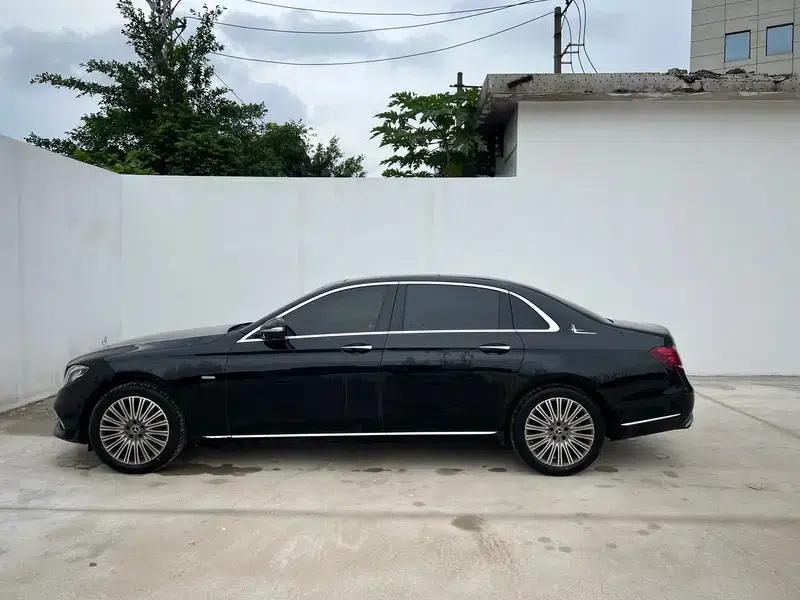 Mercedes-Benz E-Class 2020 Facelift E 300 L Special Edition — миниатюра 3