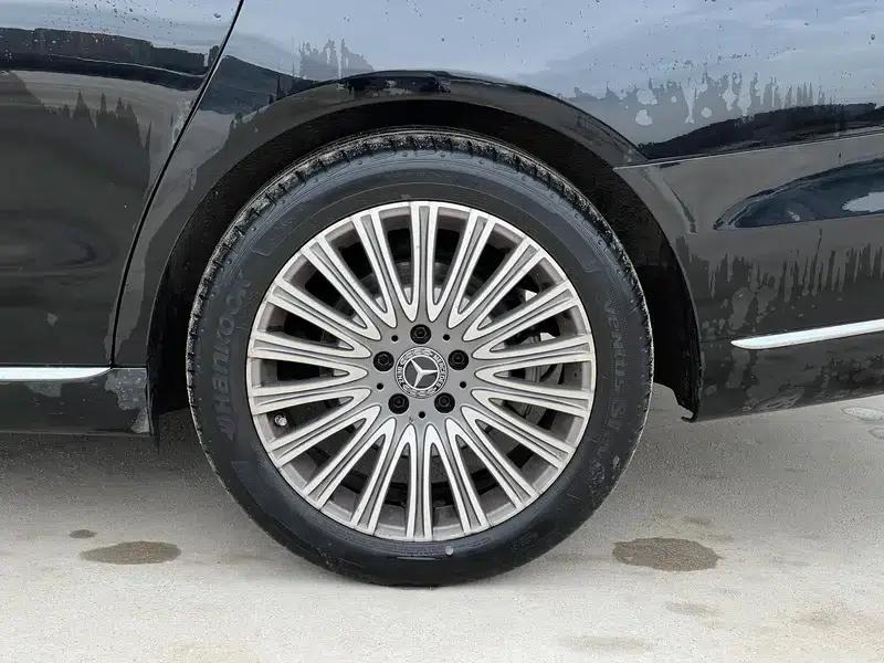 Mercedes-Benz E-Class 2020 Facelift E 300 L Special Edition — миниатюра 6
