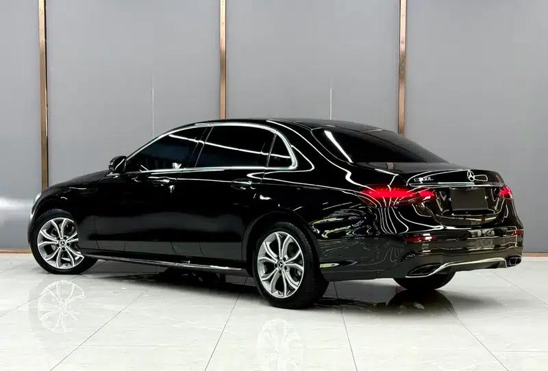 Mercedes-Benz E-Class 2021 Facelift E 300 L Fashion Sport Sedan — миниатюра 5