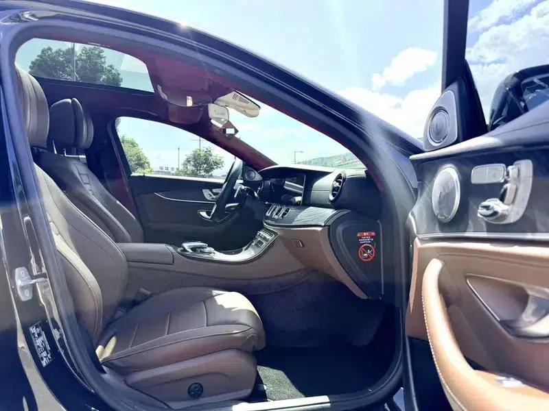 Mercedes-Benz E-Class 2018 Facelift E 300 L Sport Style — миниатюра 6