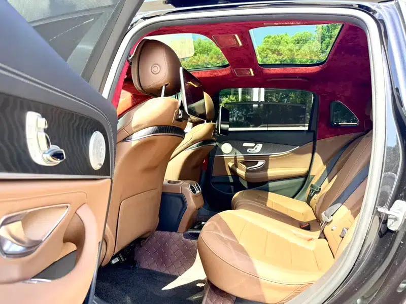 Mercedes-Benz E-Class 2018 Facelift E 300 L Sport Style — миниатюра 9