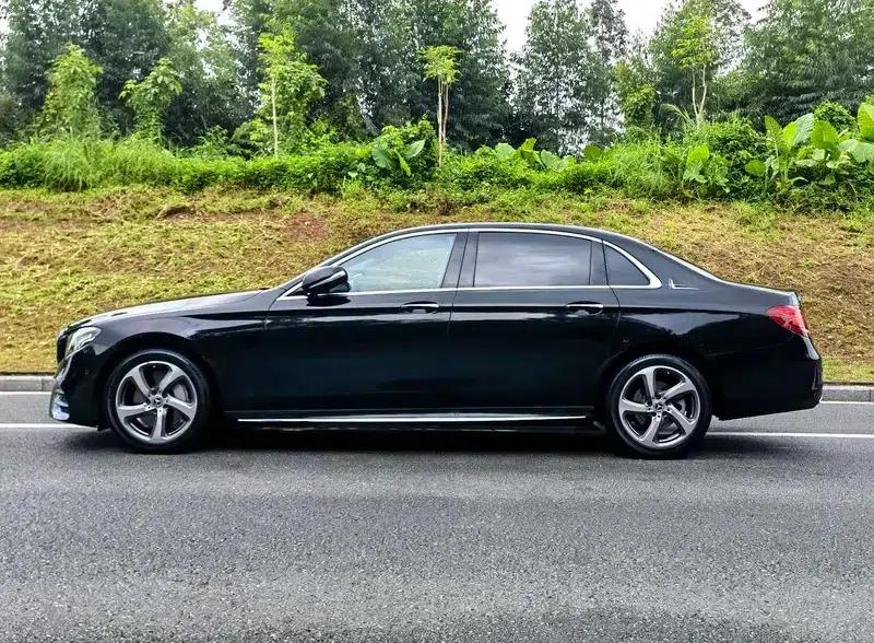 Mercedes-Benz E-Class 2019 Facelift E 300 L Sport Style — миниатюра 4
