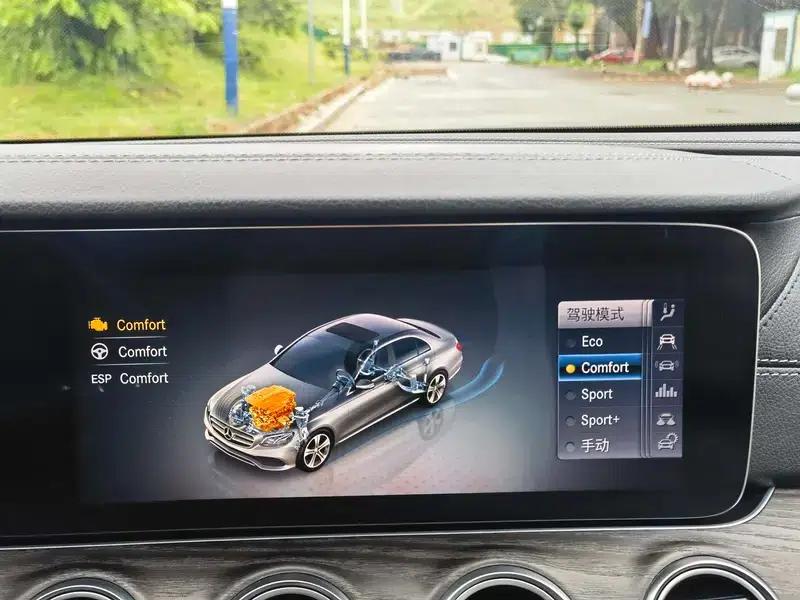 Mercedes-Benz E-Class 2019 Facelift E 300 L Sport Style — миниатюра 33