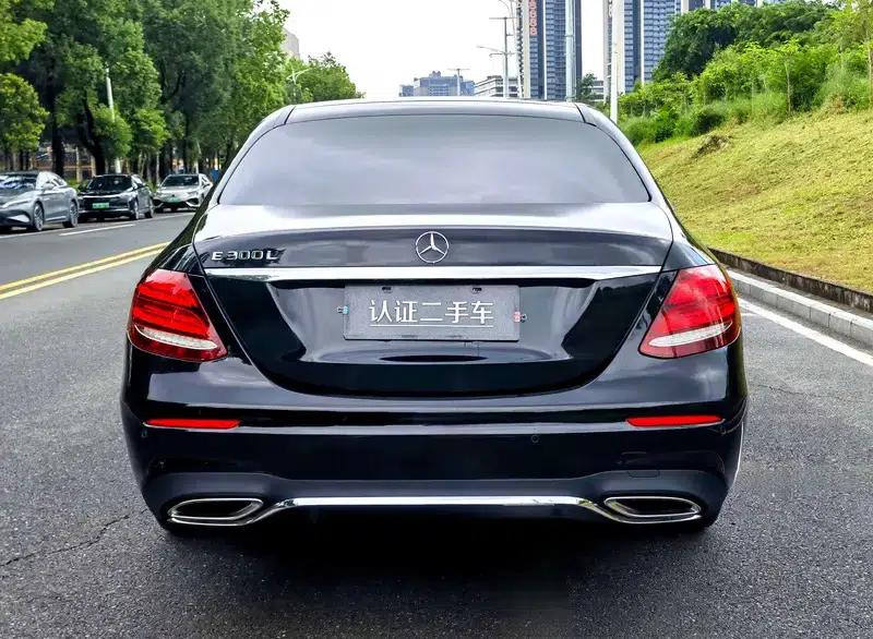 Mercedes-Benz E-Class 2019 Facelift E 300 L Sport Style — миниатюра 6