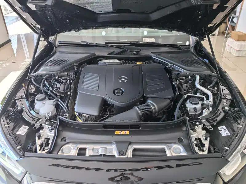 Mercedes-Benz E-Class 2025 Facelift E 300 L Luxury Sedan — миниатюра 9