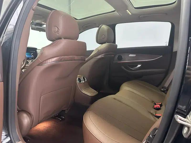 Mercedes-Benz E-Class 2021 Facelift E 260 L Sedan — миниатюра 25