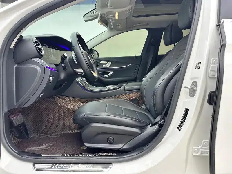 Mercedes-Benz E-Class 2019 Facelift E 300 L Sport Style — миниатюра 16