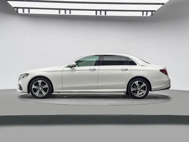 2016 Mercedes-Benz E-Class E 200 L Sport — миниатюра 4