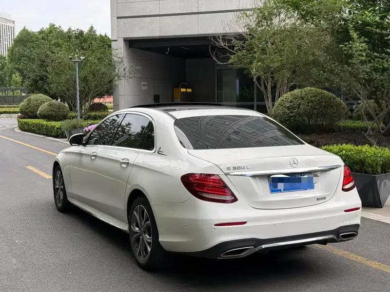 Mercedes-Benz E-Class 2020 E 300 L Sport Style — миниатюра 3