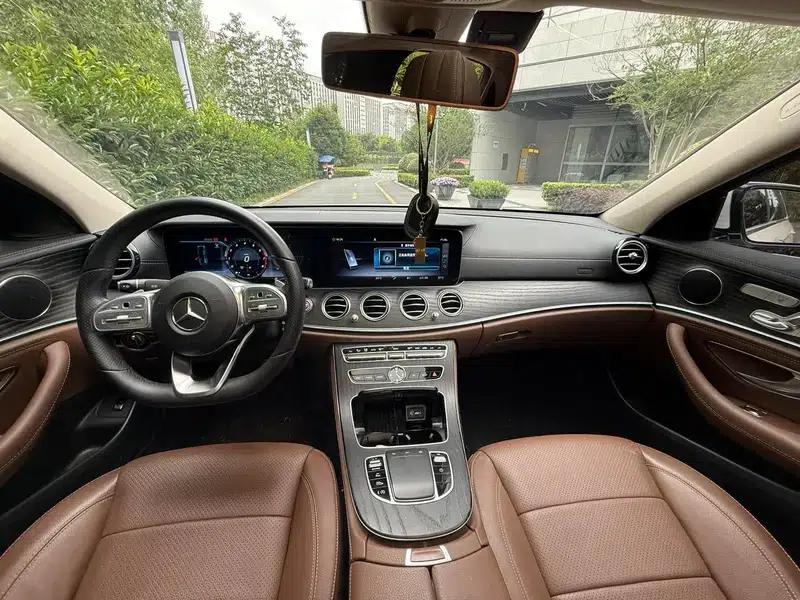 Mercedes-Benz E-Class 2020 E 300 L Sport Style — миниатюра 7