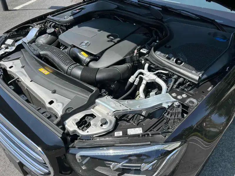 2023 Mercedes-Benz E-Class E 260 L Sedan — миниатюра 7