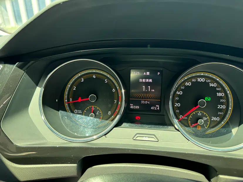 Volkswagen Tiguan L 2020 330TSI Automatic Two-Wheel Drive Smart Luxury Edition China VI Standard — миниатюра 12