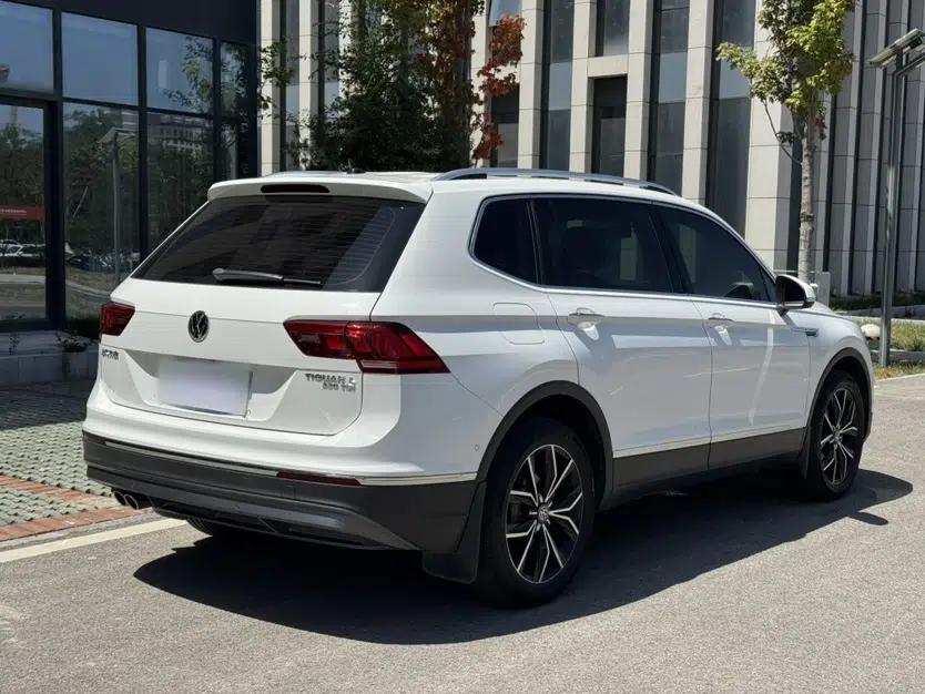 Volkswagen Tiguan L 2020 330TSI Automatic Two-Wheel Drive Smart Luxury Edition China VI Standard — миниатюра 8