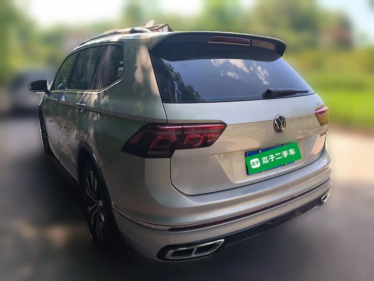 Volkswagen Tiguan L 2022 330TSI Automatic Two-Wheel Drive R-Line Enhanced Edition — миниатюра 4