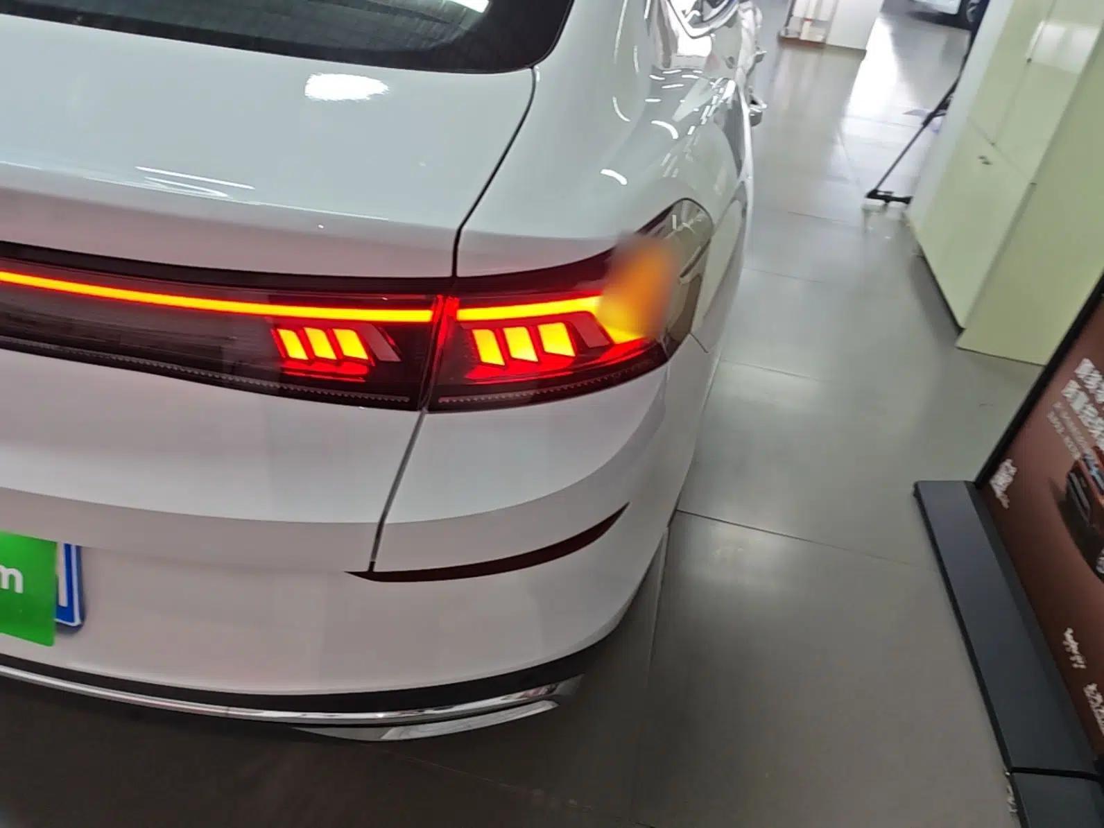 Volkswagen Lamando 2024 Lavida L 280TSI DSG Cool & Spicy Edition — миниатюра 9