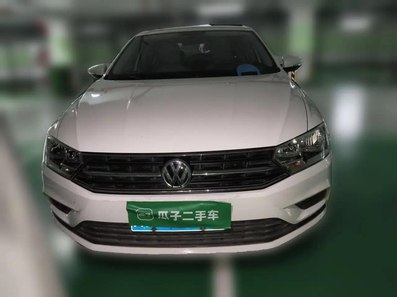 Volkswagen Bora 2016 1.6L Manual Fashion Edition — миниатюра 2