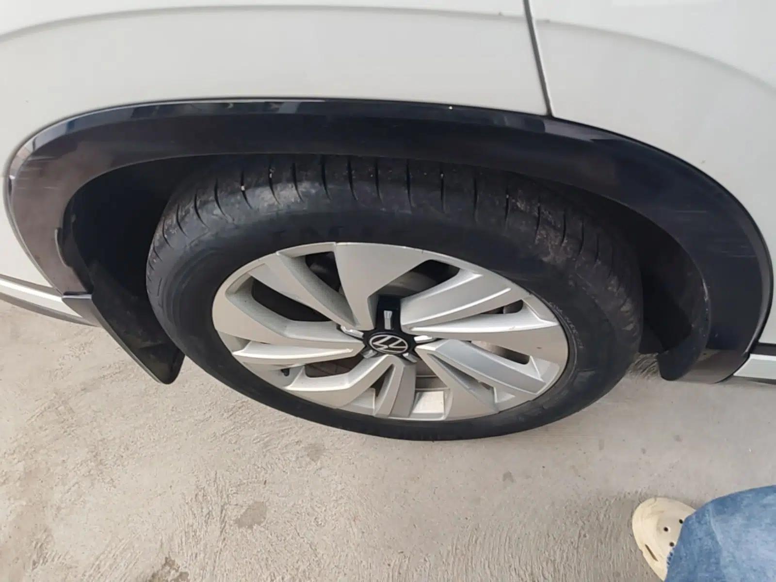 Volkswagen Tayron X 2020 330TSI Two-Wheel Drive Luxury Smart Connectivity Version — миниатюра 11