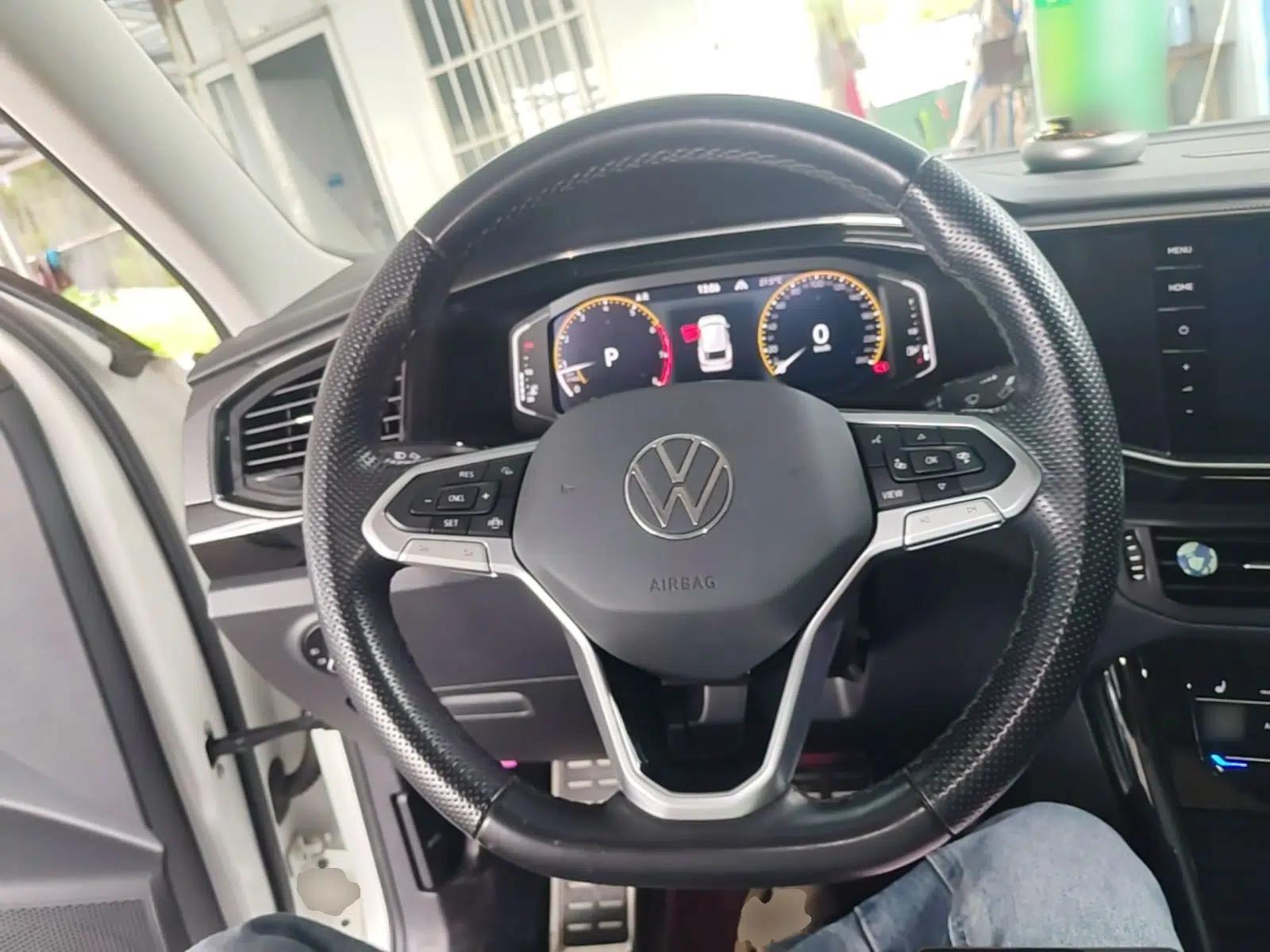 Volkswagen Tayron X 2020 330TSI Two-Wheel Drive Luxury Smart Connectivity Version — миниатюра 13