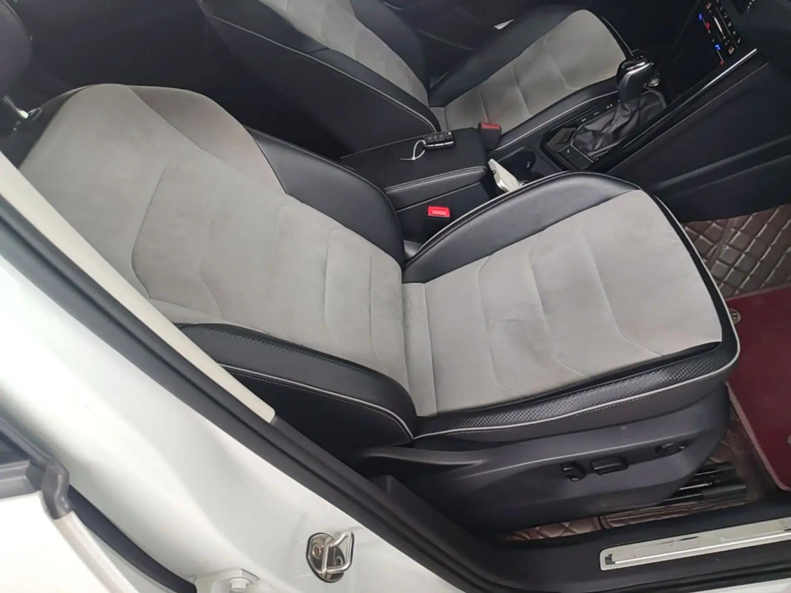 Volkswagen Tayron X 2020 330TSI Two-Wheel Drive Luxury Smart Connectivity Version — миниатюра 19