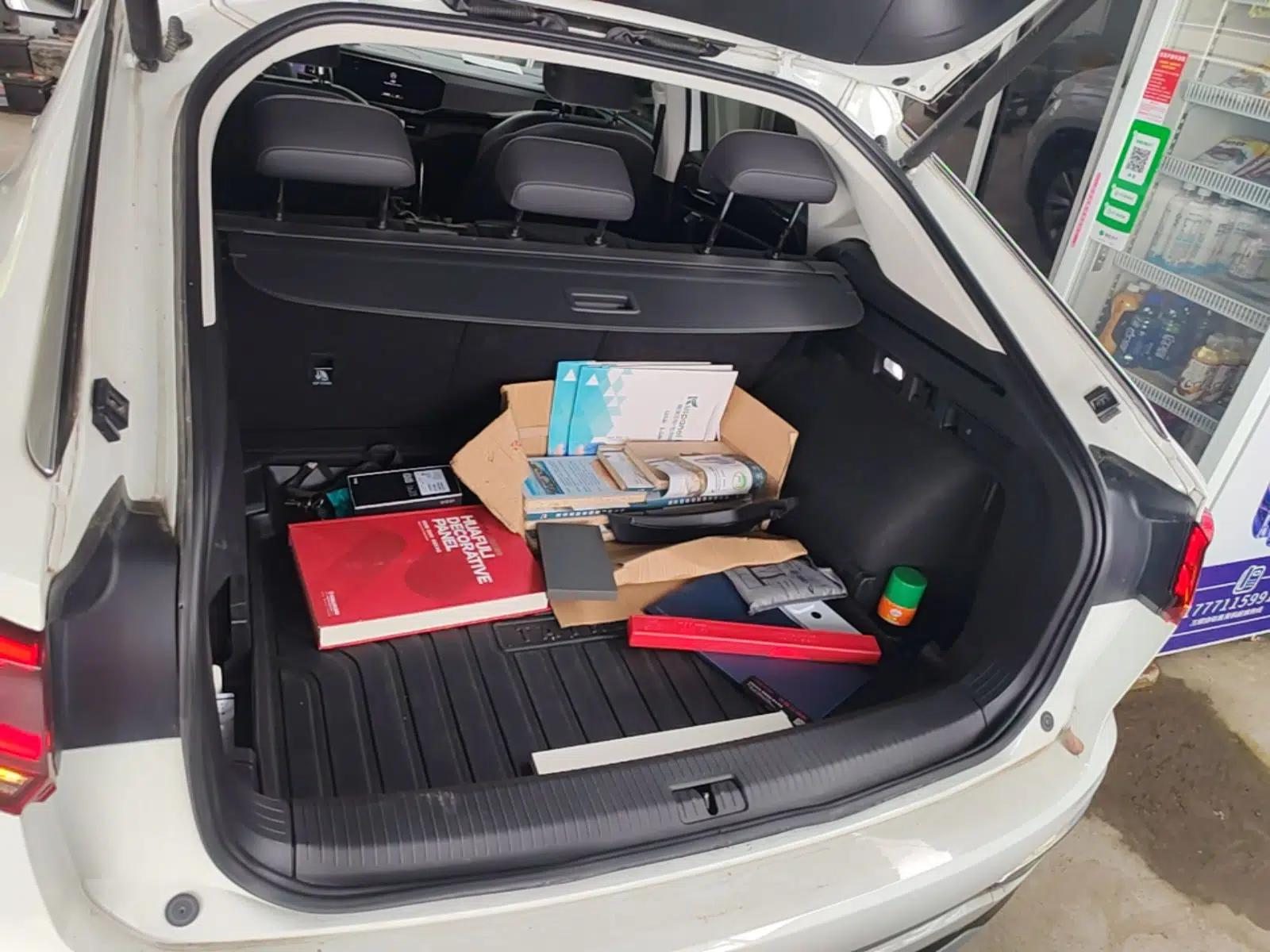 Volkswagen Tayron X 2020 330TSI Two-Wheel Drive Luxury Smart Connectivity Version — миниатюра 22