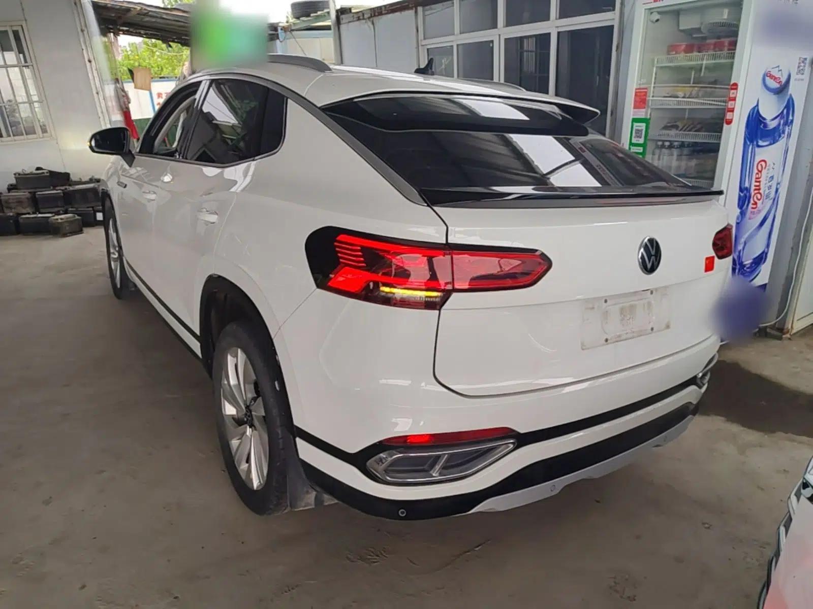 Volkswagen Tayron X 2020 330TSI Two-Wheel Drive Luxury Smart Connectivity Version — миниатюра 4