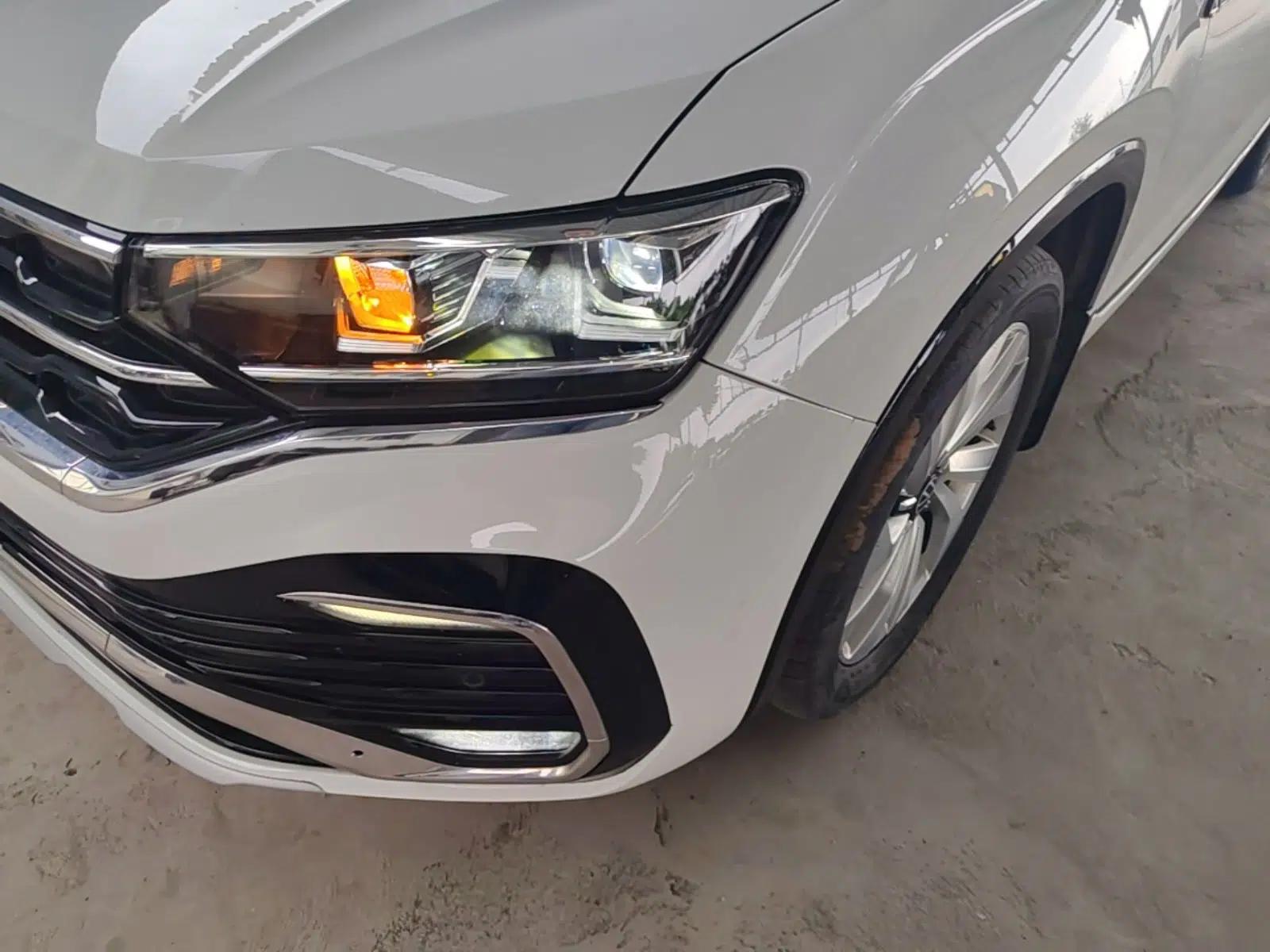 Volkswagen Tayron X 2020 330TSI Two-Wheel Drive Luxury Smart Connectivity Version — миниатюра 8