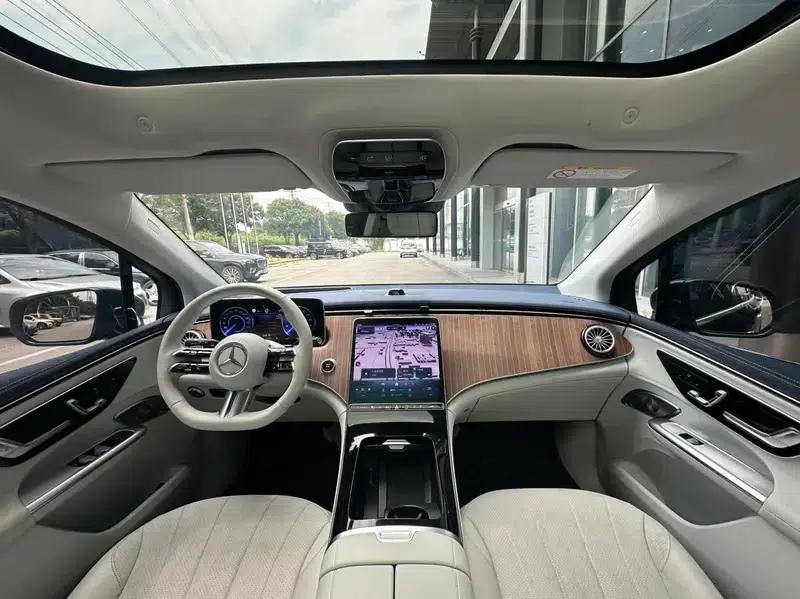 2023 Mercedes-Benz EQE SUV 350 4MATIC Luxury Edition — миниатюра 9