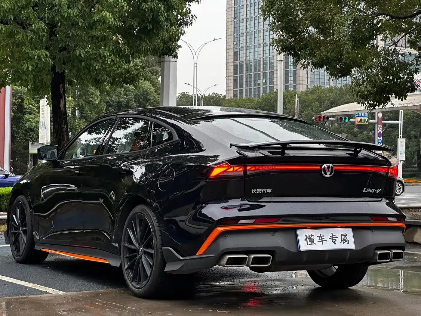 Changan UNI-V 2024 1.5T Premium Sport — миниатюра 4